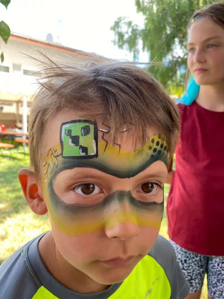 Minecraft motiv na obličej pro fanoušky her